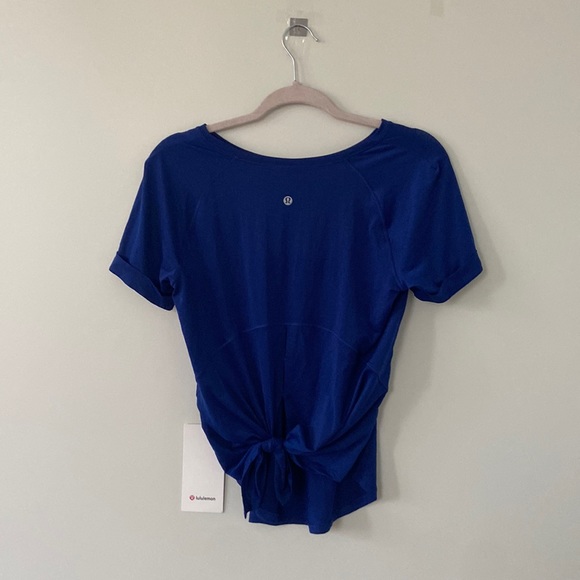 Lululemon blue tie back shirt - Picture 1 of 4